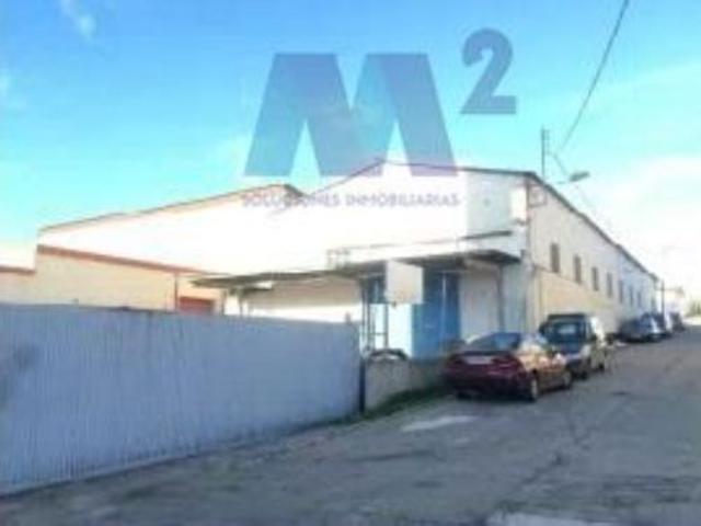 NAVE INDUSTRIAL DE 780 m² EN VENTA ORIGEN BANCARIO photo 0