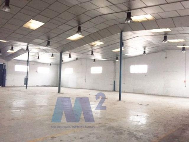 NAVE INDUSTRIAL DE 1.521m² EN VENTA ORIGEN BANCARIO photo 0