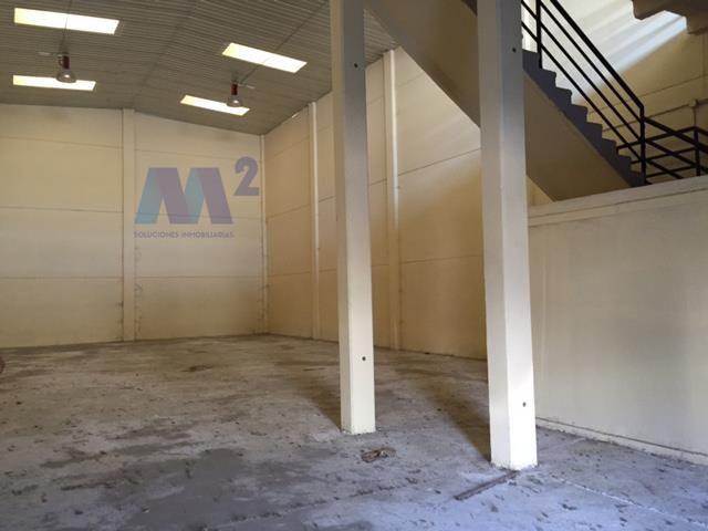 NAVE INDUSTRIAL DE 350 m² EN VENTA Y ALQUILER EN COMPLEJO CON VIGILANCIA photo 0