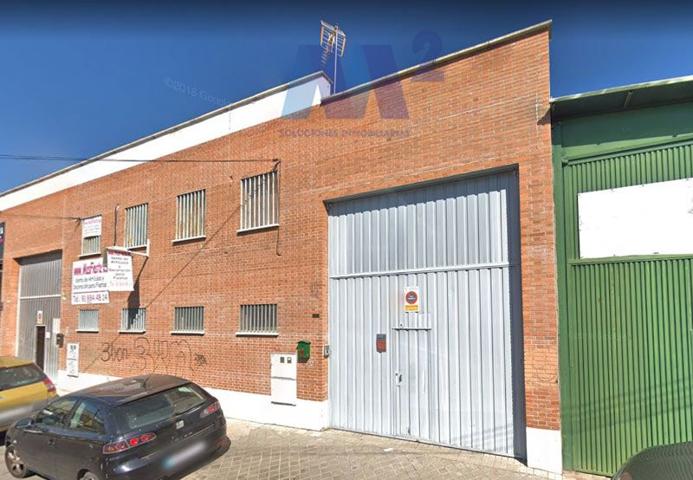 NAVE INDUSTRIAL DE 366 m² EN VENTA ORIGEN BANCARIO photo 0