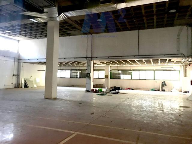 NAVE INDUSTRIAL-COMERCIAL EN ALQUILER photo 0