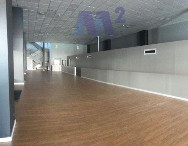 NAVE COMERCIAL EN ALQUILER photo 0