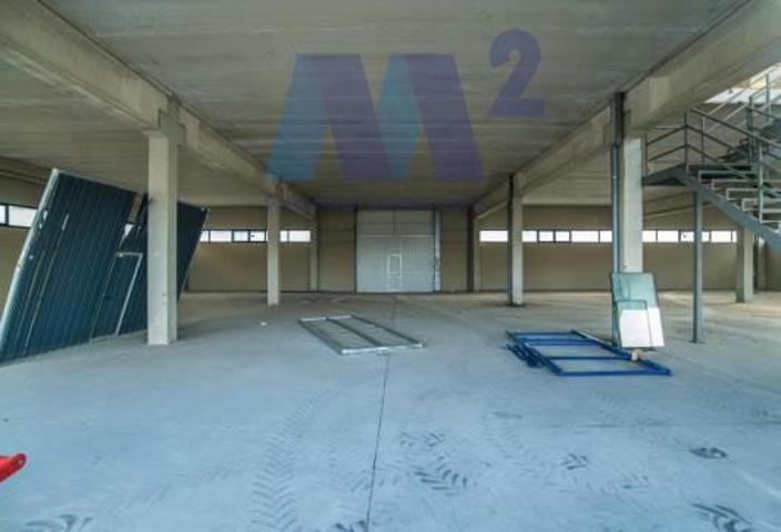 NAVE INDUSTRIAL DE 1.720 m² EN VENTA ORIGEN BANCARIO photo 0