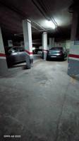 Plaza de parking en centro de Reus photo 0