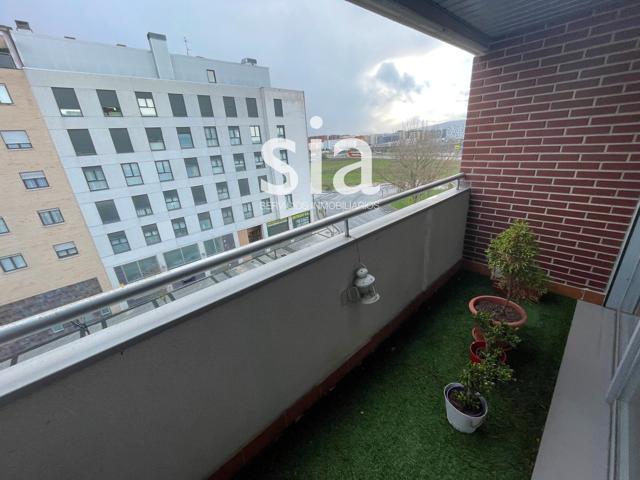 Piso en Vitoria-Gasteiz, con 93 m2, 3 habitaciones y 2 baños, 2 plazas de Garaje, Trastero y Calefacción Individual a gas. photo 0