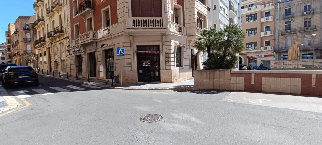 Tortosa, Centre, Local, Cantoner, Plaça Alfons XII photo 0