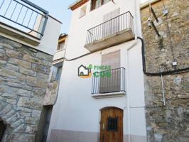 Casa de pueblo en venta en la comarca del Pallars Jussà en una zona tranquila photo 0
