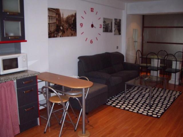 Apartamento 70 m2, 2 dormitorios, cocina americana. Amueblado photo 0
