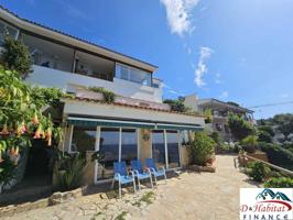 Casa en venta en Canyelles-La Montgoda photo 0