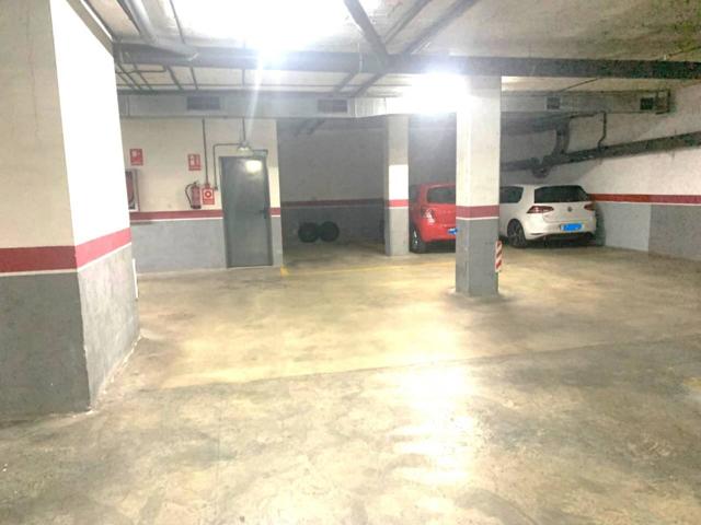 PARKING EN CALLE TRANSVERSAL TERRASSA SANT PERE. photo 0