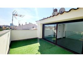 Casa adosada en venta en Centre(08202) photo 0