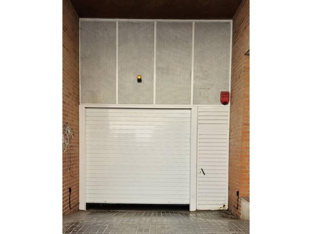 plaza de parking en venta photo 0