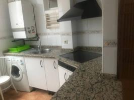 Piso en alquiler en Centro photo 0