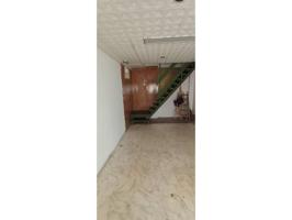 SE VENDE LOCAL CON VIVIENDA EN CALLE GALLO photo 0