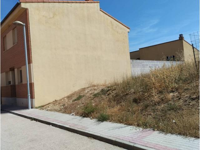 Parcela urbana en el centro de Rueda photo 0