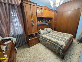 Piso en venta en Universidad(47005) photo 0