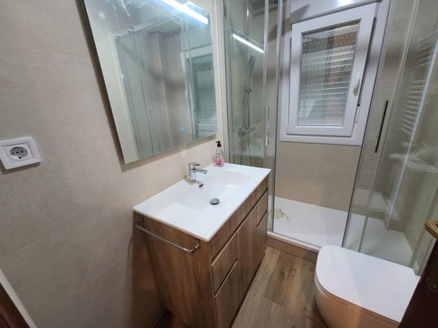 Piso en venta en Hospital-Rondilla-Santa Clara(47010) photo 0