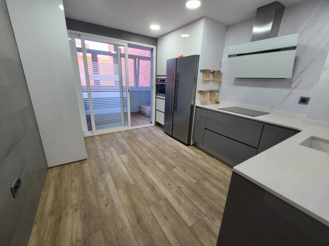 Piso en venta en Paseo Zorrilla-Campo Grande-Cuatro de Marzo(47007) photo 0