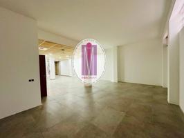 Alquiler de Local Comercial en Castelldefels Centro photo 0