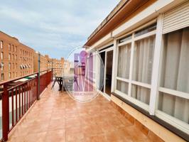 ¿Buscas un piso amplio y luminoso en Castelldefels? photo 0