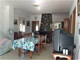 Chalet en venta en Lucena photo 0