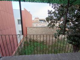 Casa en venta para reformar en Cassà de la Selva photo 0