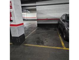 Parking en la calle baldrich nº26 coche grande photo 0