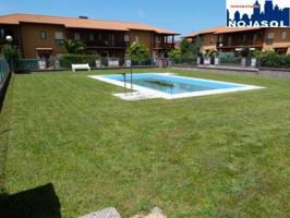 Ref.002081 - CHALET ADOSADO EN ALQUILER DE 4 HABITACIONES CON JARDIN - URB. CON PISCINA photo 0