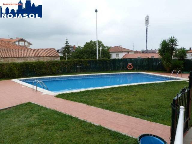 Ref. 002205 - 3hab. en urbanización cerrada con piscina (RIS) photo 0