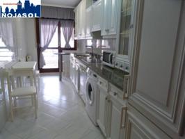 Ref. 002046: Amplio piso 3 hab. cercano al centro photo 0