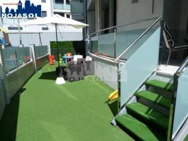 Ref. 002292 Bajo con jardín urbanización exclusiva con piscina, zona infantil y pin pon photo 0