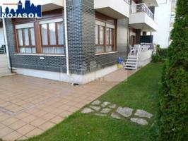 Ref.002203 - Bonito Bajo con jardín de 100m2 - URB. CON PISCINA GARAJE CERRADO photo 0