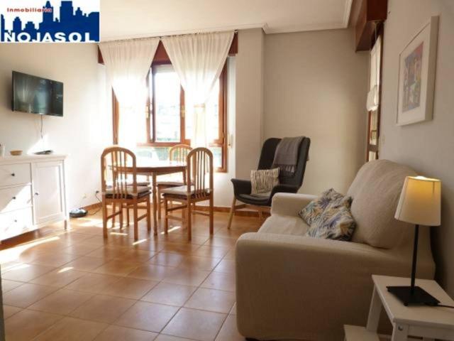 Ref.2135 Bajo sin jardín a 200mts playa de Ris photo 0