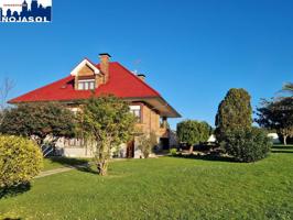 REF 000505 - CHALET INDIVIDUAL EN PARCELA DE 2.000M2 JUNTO A NOJA photo 0