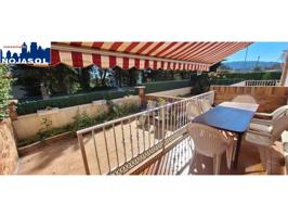 Ref.002078 - BONITO BAJO DUPLEX CON TERRAZA CERCANO AL CENTRO EN URBANIZACIÓN CON PISCINA photo 0