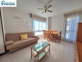 Ref.002210: ALQUILER ANUAL. Piso de 2 habitaciones con garaje, piscina y sin barreras arquitectónicas photo 0