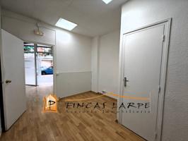 Local comercial en alquiler photo 0