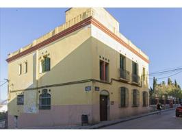 GRAN CHALET EN VENTA EN GELIDA CENTRO photo 0