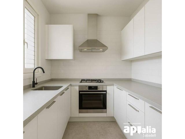 Piso en venta en La Creu Alta(08208) photo 0