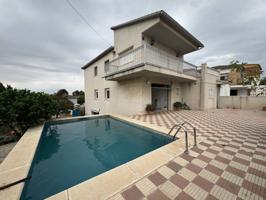 CASA CON PISCINA con OPCIÓN DOS FAMILIAS a 10 min. de la AP-7. photo 0