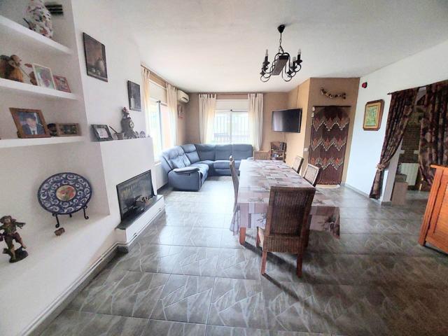 TORRE REFORMADA EN CASTELLNOU CON POSIBILIDAD DE DOS VIVIENDAS, 5 HABITACIONES photo 0