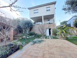 TORRE EN CASTELLNOU ,5 HABITACIONES, IMPECABLE ESTADO photo 0