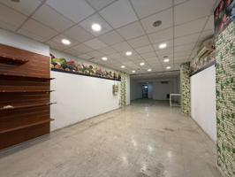 LOCAL COMERCIAL EN TERRASSA photo 0