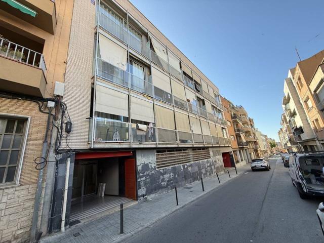 PISO DE 1 HABITACION CON TERRAZA Y ZONA COMUNITARIA CON PISCINA EN ZONA ESCUELAS photo 0