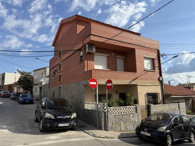 CASA EN CAN TRIAS DE VILADECAVALLS PARA 2 FAMILIAS photo 0