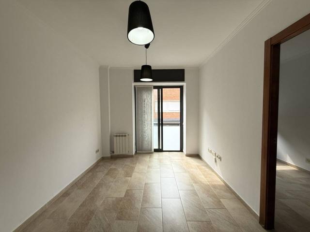 PISO SEMI-NUEVO EN TERRASSA photo 0
