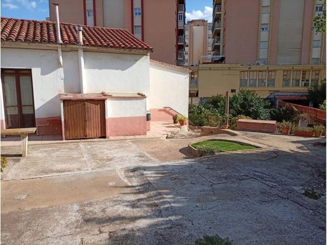 OPORTUNIDAD MARTORELL! CASA CON TERRENO URBANIZABLE EN EL CENTRO photo 0