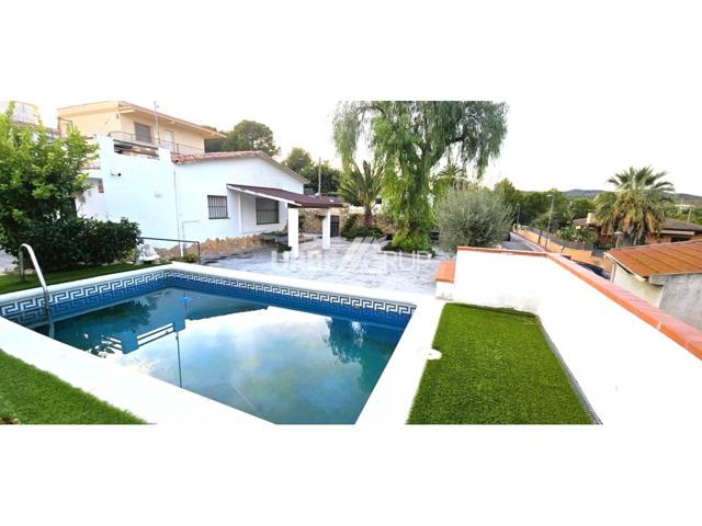 Casa en venta en Creixell photo 0