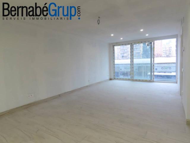 ESTRENA PISO CON PARKING EN EL CENTRO DE GRANOLLERS photo 0