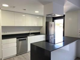 Casa adosada en alquiler photo 0